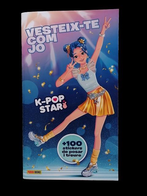 K-POP SUPER STARS. VESTEIX-TE COM JO + 100 STICKERS DE POSAR I TREURE(PORTADA BLAVA) | 9791370139834